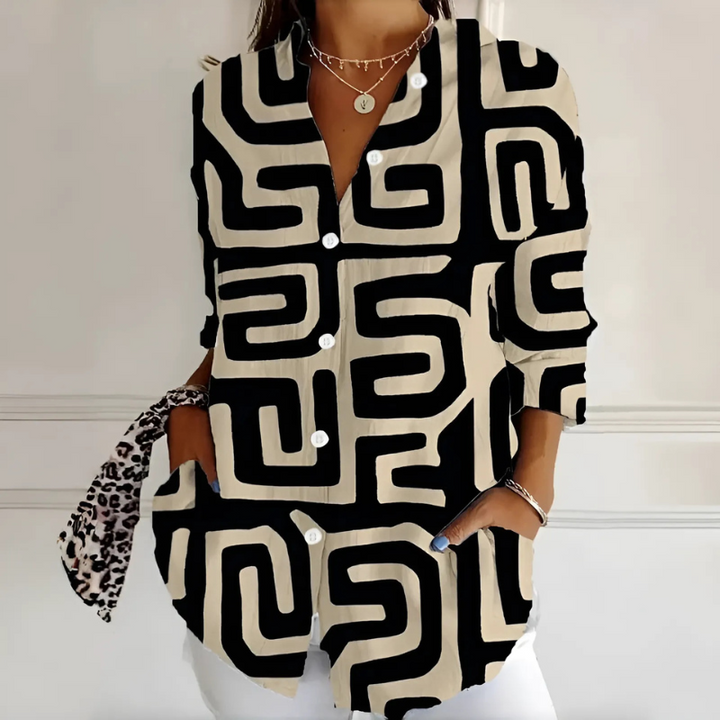 Klassische Bluse mit modernem Touch