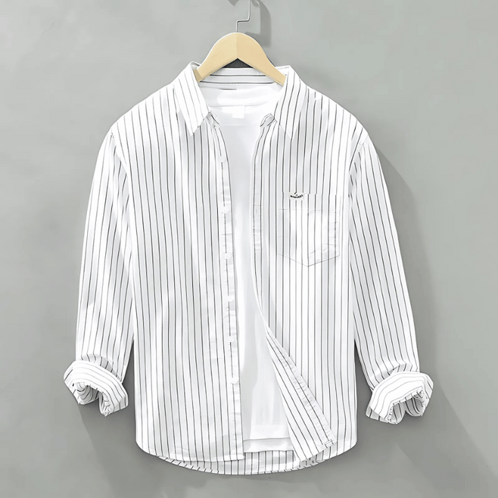 Klassische Bluse für warme Tage
