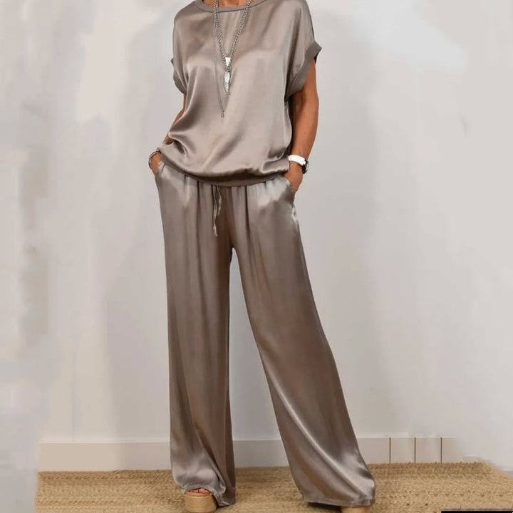 Elegantes zweiteiliges Set für Damen